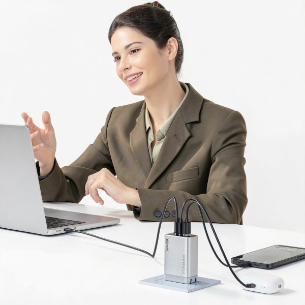 Anker 100W GaN Fast Charger Compact Foldable Design-8