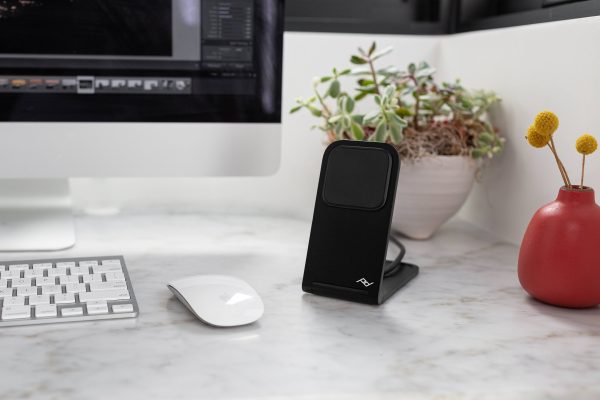 Peak Design Wireless Charging Stand Aluminum Magnetic-8